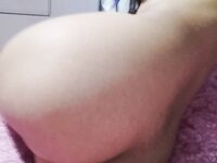 Flaquita con culo grande