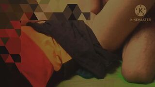 My stepmom with a big ass was naked and beautiful, I enjoyed fingering my cock and made her drink my water