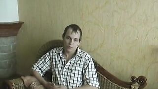 Brunette Amateur Girl in Hardcore Homemade Creampie Video