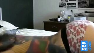 Amateur Girl Farts in Her Panties