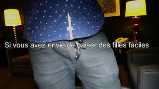 Homme noir avec une brune a gros seins