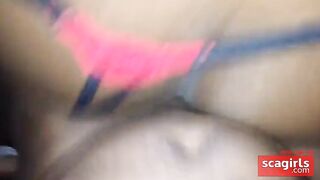 Gros Cul Blackette : Fessier rebondi en string