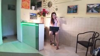 Public Creampie Prank: Sex for Pizza with a Twist of Honey