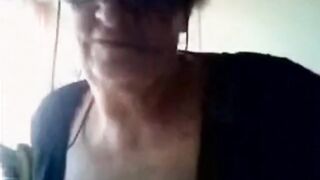 Mature Cam Show with Amateur Granny