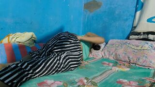 Desi hot sexy girl first time tight pussy fuck video Desi girlfriend xxx sex