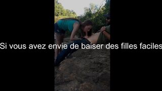 Partis en randonnee avec leur petite amie ils se sont arretes pour une pipe rapide