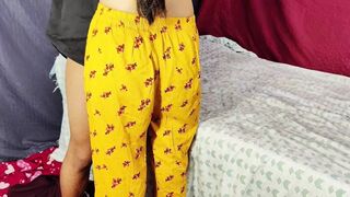 Jawan bhabhi ko akele me pel diya