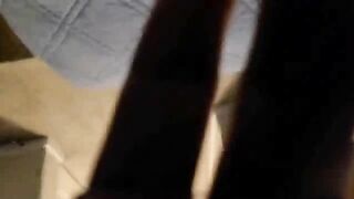 Petit ami adore voir sa femme coucher avec un noir