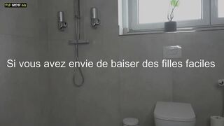 Blonde allemande mature rapports sexuels rapides dans la salle de bain