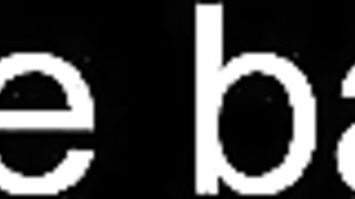 Le copain de Kattie Gold lui fait l'amour dans la nature