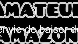 Bethy est une jolie blonde qui nous fait le plaisir de se masturber