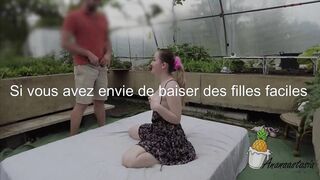 Louise ne peut pas imaginer combien d'hommes vont la baiser en meme temps