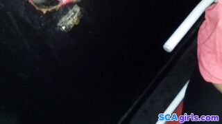 Glory-Hole handjob med min svenska fru