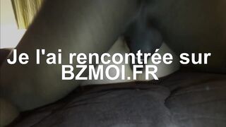 Superbe petite amie sexe anal et creampie dans le dos avec des noirs