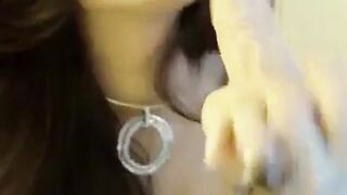 Dirty-Talking Big-Boobed Babe CanShow By Jugs