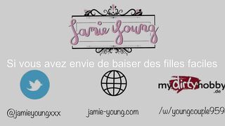 Il enleve la jupe et donne les fessees a la jeune suceuse a lunettes