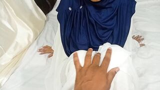gorgeous Muslim Babe was banged by her hubby