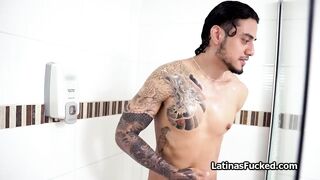 Fucking sexy Latina face in the shower using a big dick