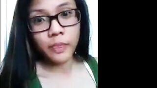 Asian Webcam Girl Pleasures Herself for Her Boyfriend