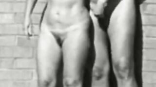 Solrig handjob med en dansk bedstemor