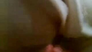 Arab Asian Babe Gives Head