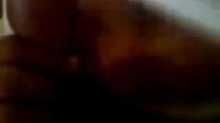 Arab Asian Babe Gives Head