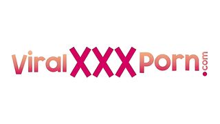 Thumbalina Teases Her Naked OnlyFans Body In Exposed Video