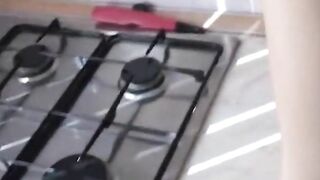 Deep-Throating American MILF Girl