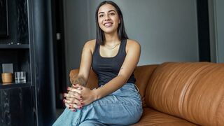 Big Booty 18yo Latina Rides Big Cock POV Cowgirl Like a Pro In Casting