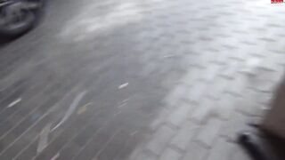 Blondine im Freien auf dem Parkplatz genommen!