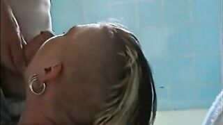 Deutscher Amateur -Blowjob mit Spermaschluck