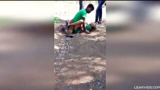 Three Indian local boys rape the village aunt in the field