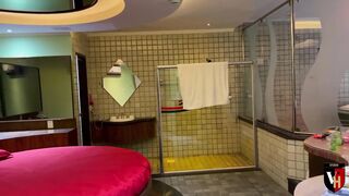 made girlfriend moan on his dick