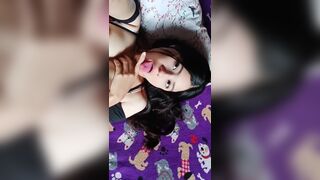 Teen Latina Girl Showeing Her Tits