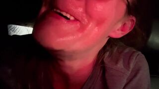 Wife Fuck and Suck Back Seat With a Facial