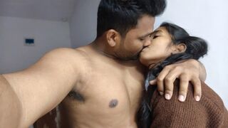 Bhai aaur bahan ki romantic mms sexy and romantic Hindi movie.