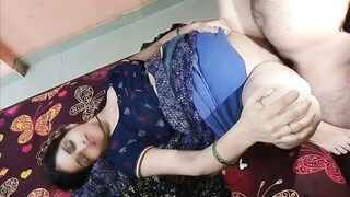 My cute stepsister invited me for hard fucking when she was alone her bedroom