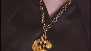 Experienced ebony teaches me how to fuck