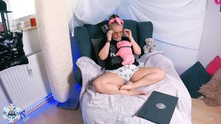 A Nerd Becomes a Sex-mad Vampire