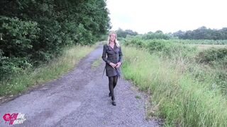 A Risky Shot in the Woods. All in the Ass!