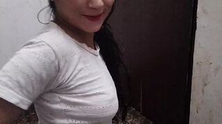 Cute school girl ko paise dekar jabar dasti pel diya