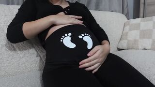 Giantess Stepsister Inflates Her Face Like a Balloon Then Blows Tiny Stepbrother Away