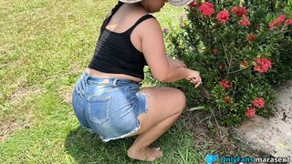 He Is Lost and I Give Him a Blowjob Guide.