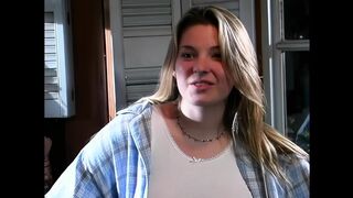 Sunnie Daye: I Want to Try a Big Mature Cock for the First Time