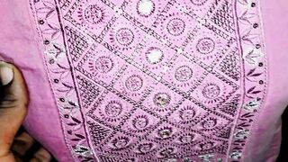 Indian Bhabhi took out her penis from the neighbor's ass, tore the Bhabhi's ass, Desi Desi