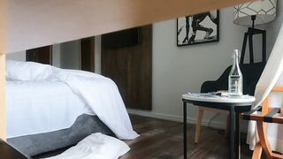 Tight Squeze 18 Ebony Screams During Her First Time. Huge Facial