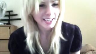Blonde Plays With Vibrator On Webcam