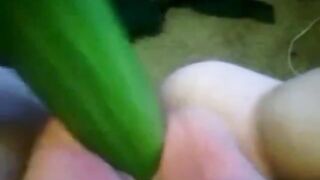 Curvy Girl Pleasures Herself on Webcam