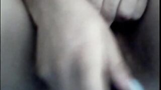 Horny Amateur Teen Slut Masturbating on Webcam