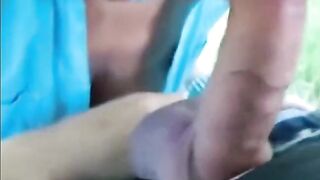 Romanian Caretaker Gives Blowjob in a Milan Park